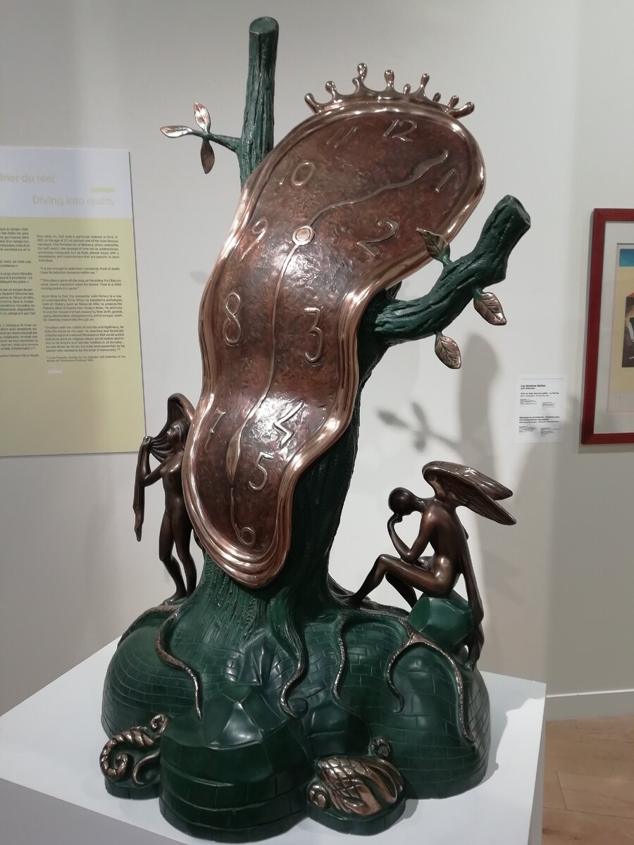 Сальвадор Дали. "Величие Времени" 