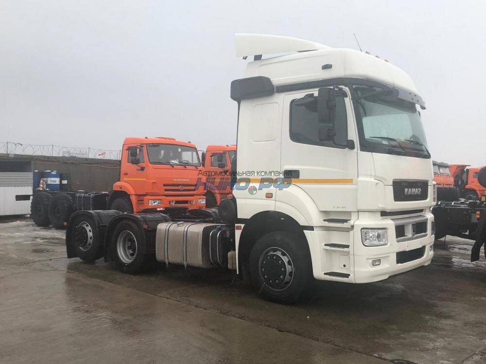 Седельный тягач КАМАЗ 65209