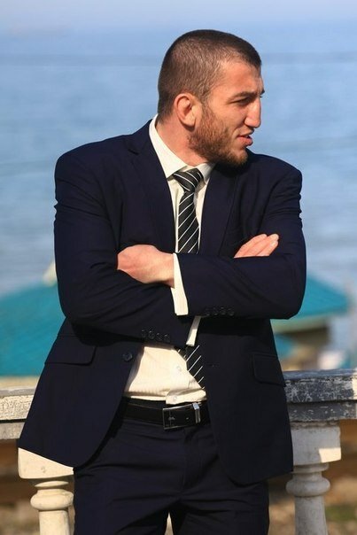 Так выглядит успешный адвокат - кавказец