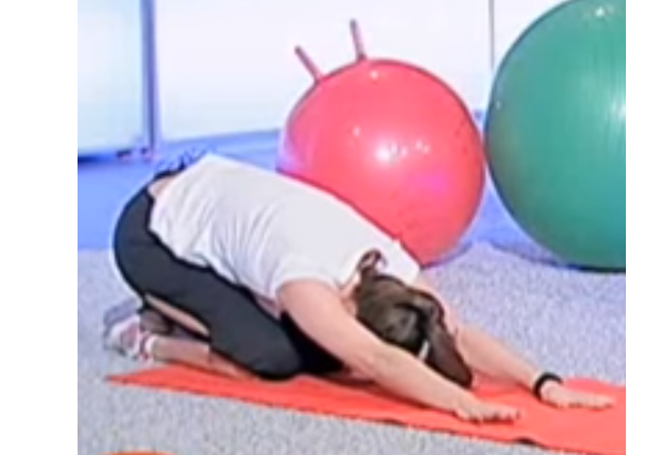 Упражнения демонстрирует Фитнес тренер Карина Александрова.