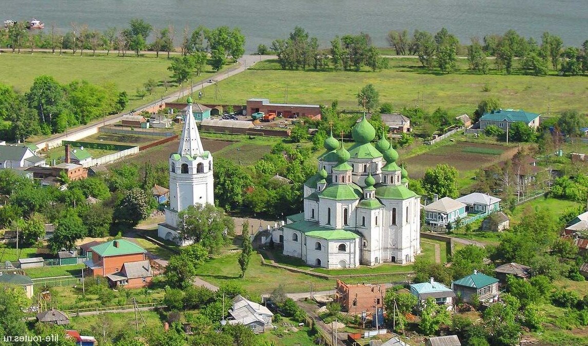 Воскресенский собор станицы по красоте внутреннего убранства занимает одно из первых мест в Европе, а для меня и в мире!