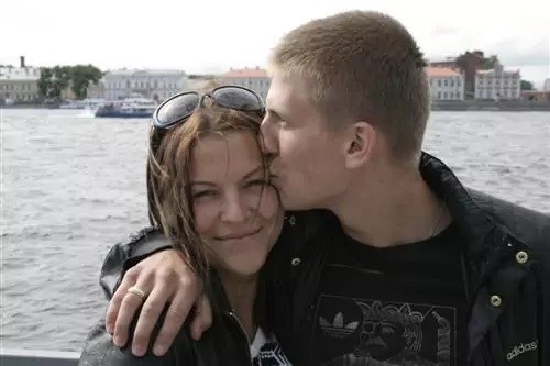 Артист счастлив в браке уже 10 лет. 