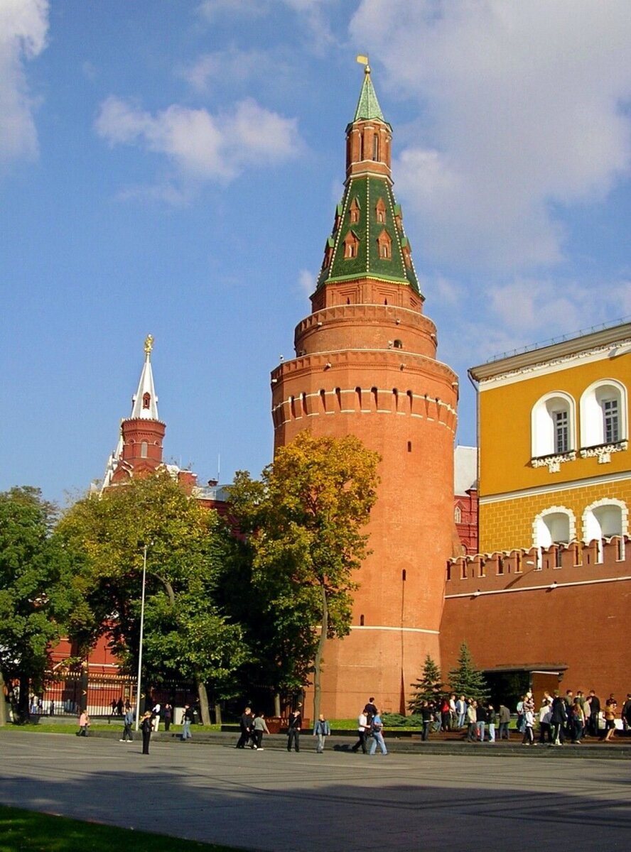 башни в москве названия