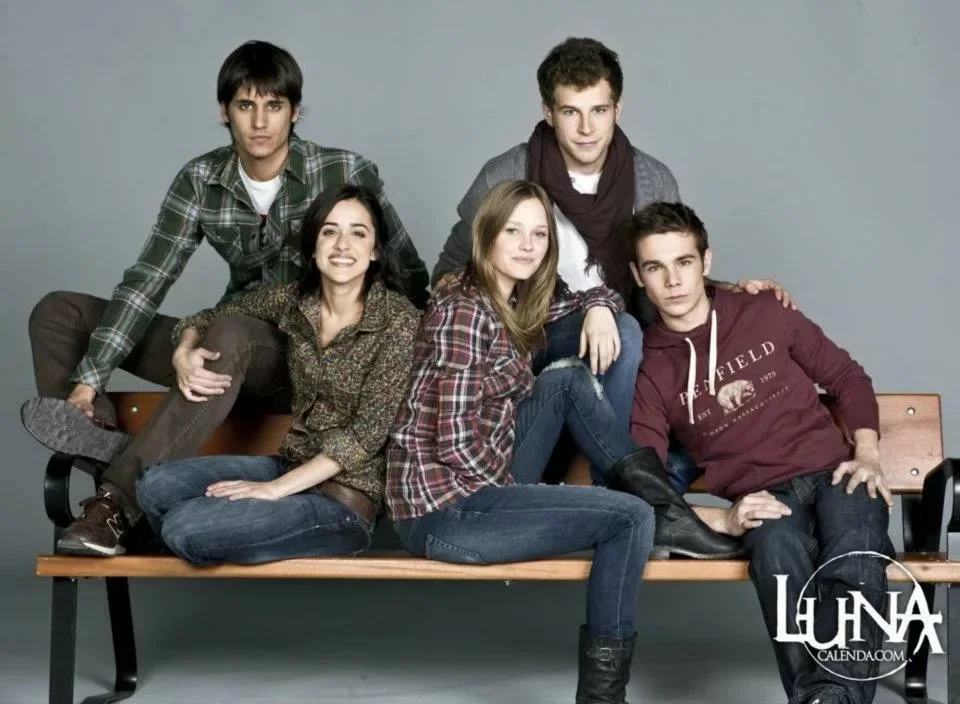 Полнолуние испания. Луна сериал испания. Альваро сервантес полнолуние. Полнолуние испанский сериал. Полнолуние ( сериал 2012) лейре.