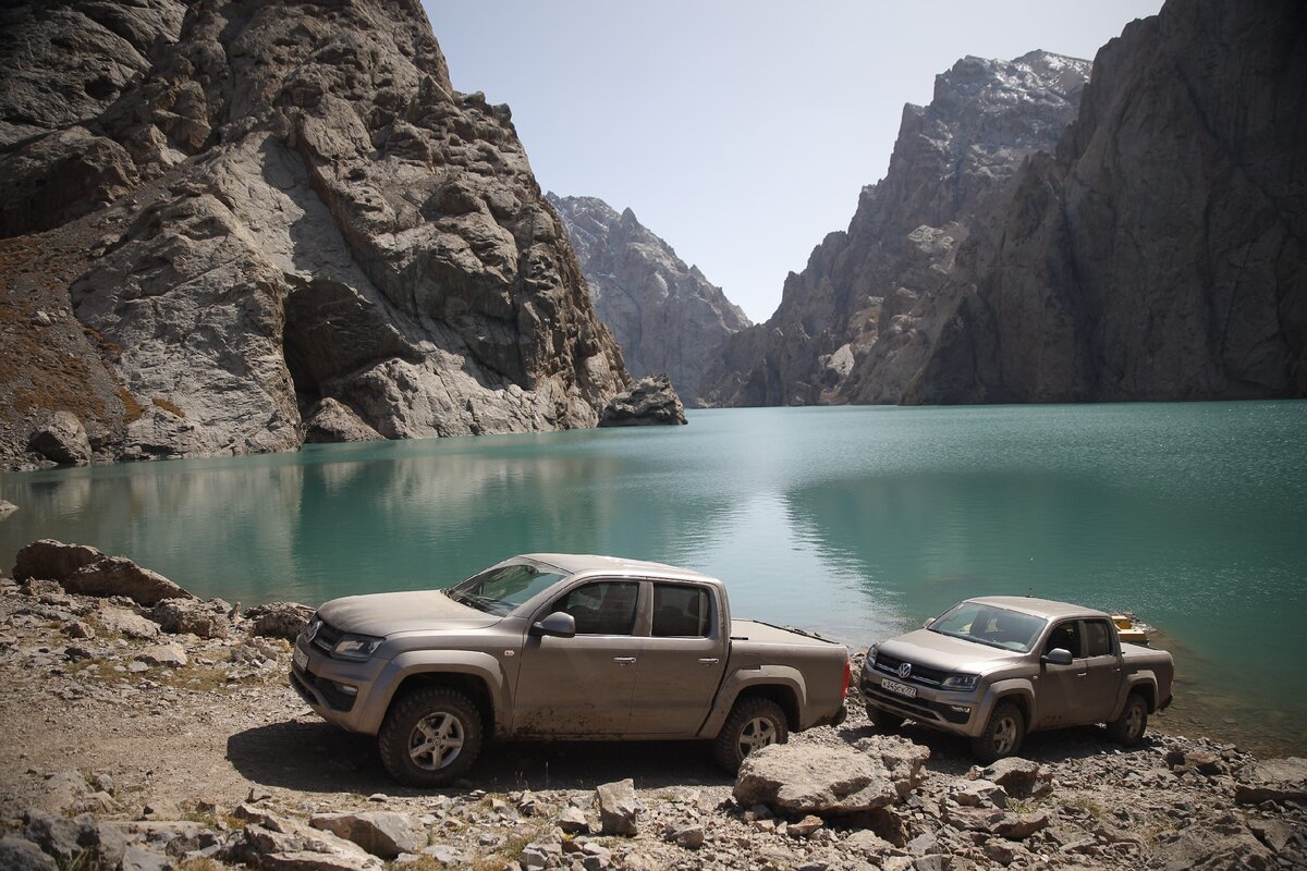 Идеально для путешествий? Если в кузове не установлен жилой модуль, поспать в кабине будет не просто.