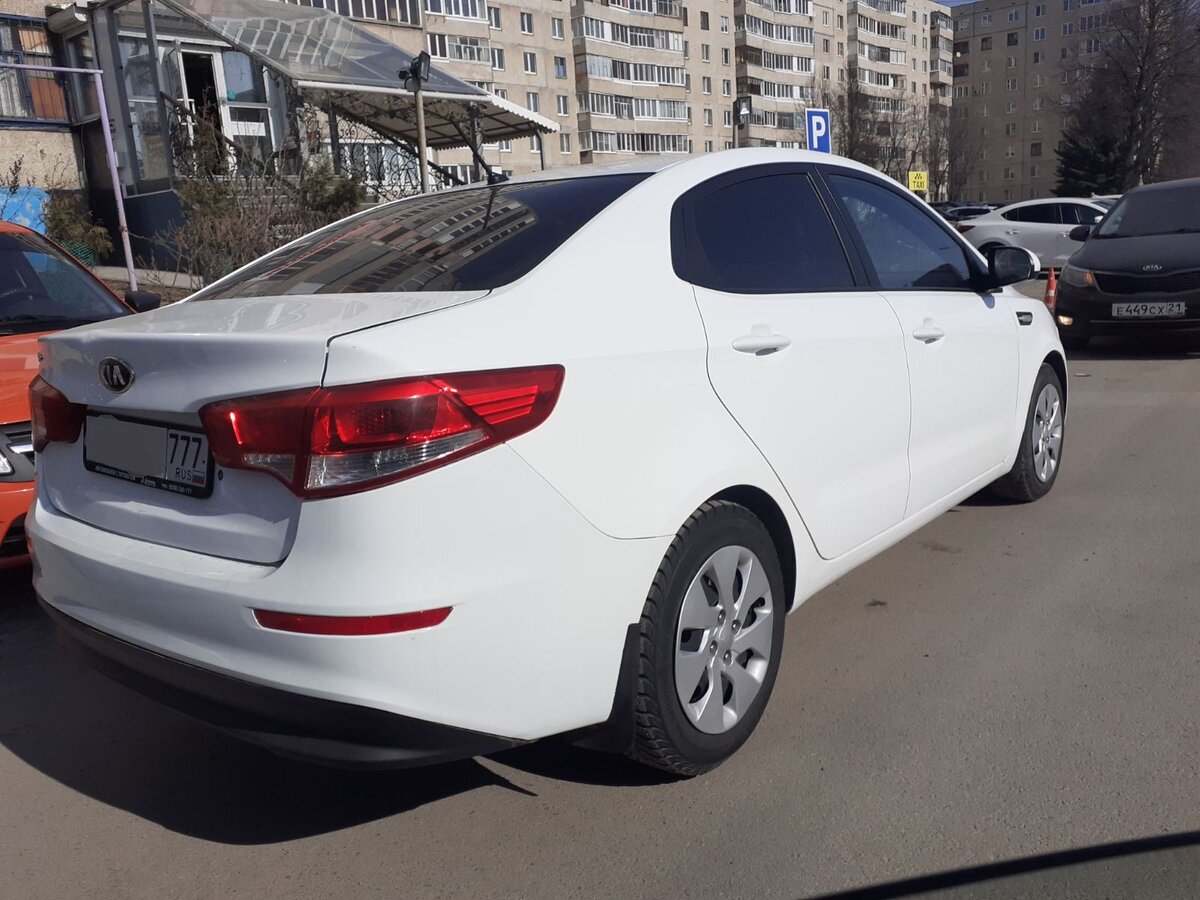 Kia Rio2015 Luxe  года 1.6 мт. с Москвы