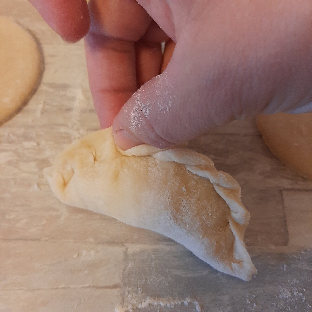 Вкусные домашнии вареники с картофелем