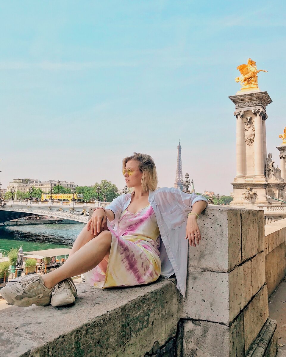 Просто солнечный Париж, где-то же его надо увидеть, пока границы закрыты