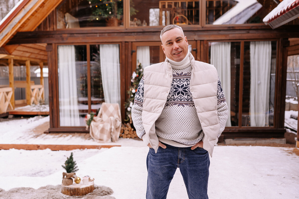 Разиф Кагиров на новогодней фотосессии