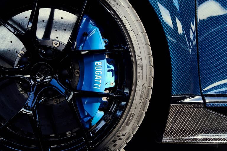 Bugatti Chiron - самый быстрый автомобиль, который мы когда-либо тестировали