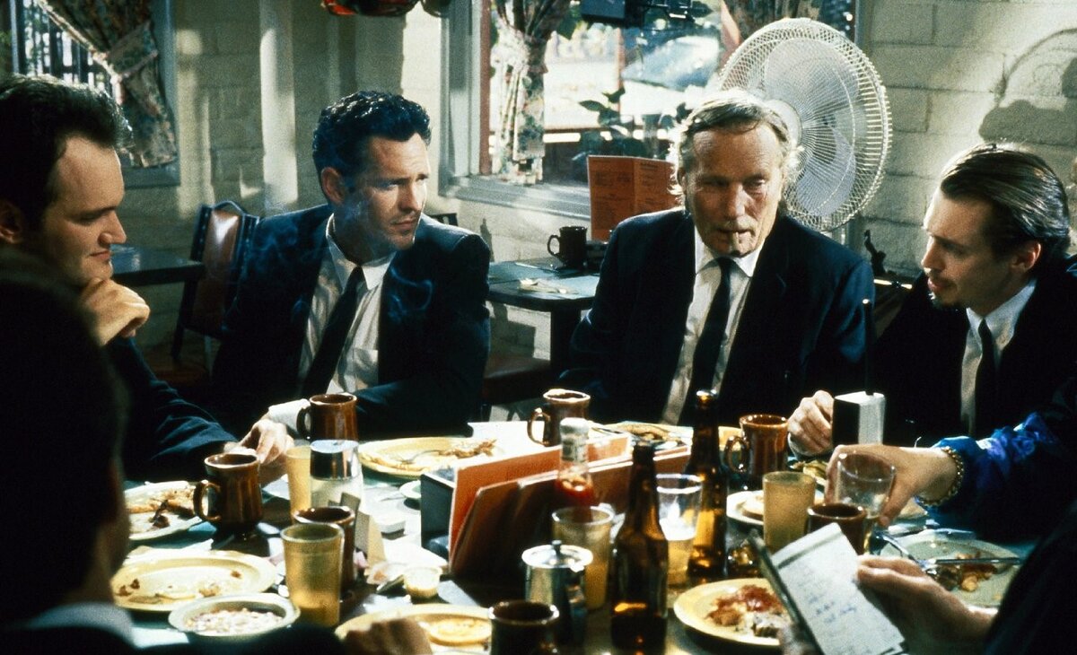 кадр из фильма "Бешеные псы"