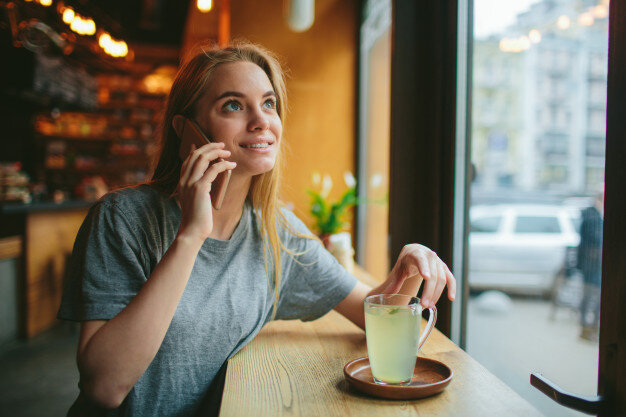 Задать вопрос про свою любую конкретную проблему с девушкой и получить развернутый ответ можешь в личный сообщения, в комментариях, либо на почту vlad_chistyy@bk.ru