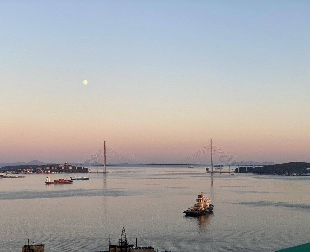 на фото вид из моего окна. Я считаю, что живу на видовой.