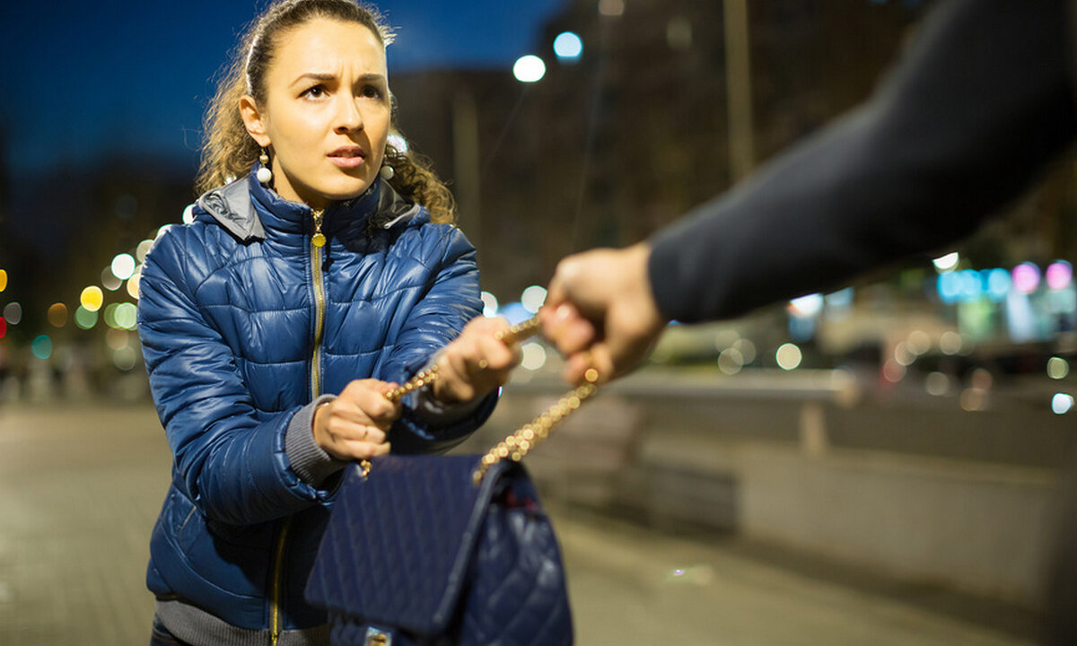 В каких районах столицы дворы и улицы являются рассадниками криминала?