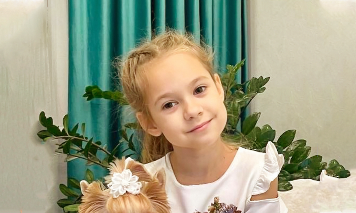 Настя Зиновьева, подопечная фонда "Алёша"