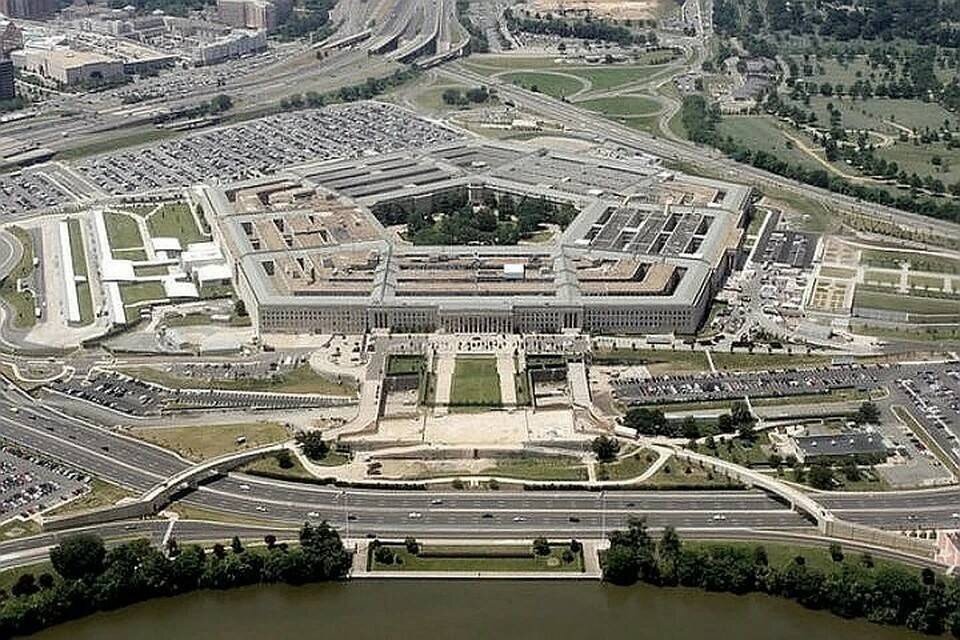     Представитель Пентагона Кирби заявил, что США выделят $300 млн на военную помощь Украине  REUTERS