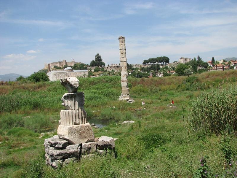 Храк Артемиды в Эфесе. Колонна 4 в. до н.э.