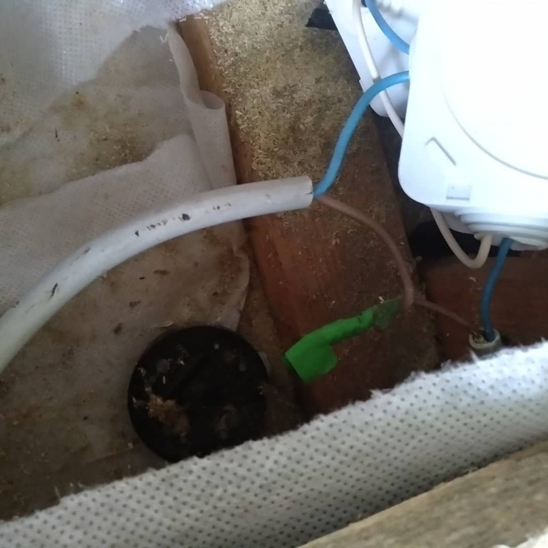 А как же без скрутки и зеленой изоленты...