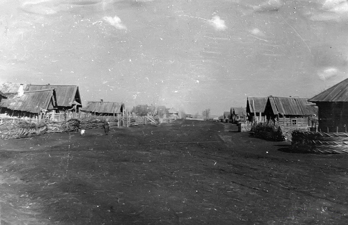 Фотографии старого села. Татарская деревня 19 век. Башкирская деревня 19 век. Чувашская деревня в старину. Татасркая деревня19 век.