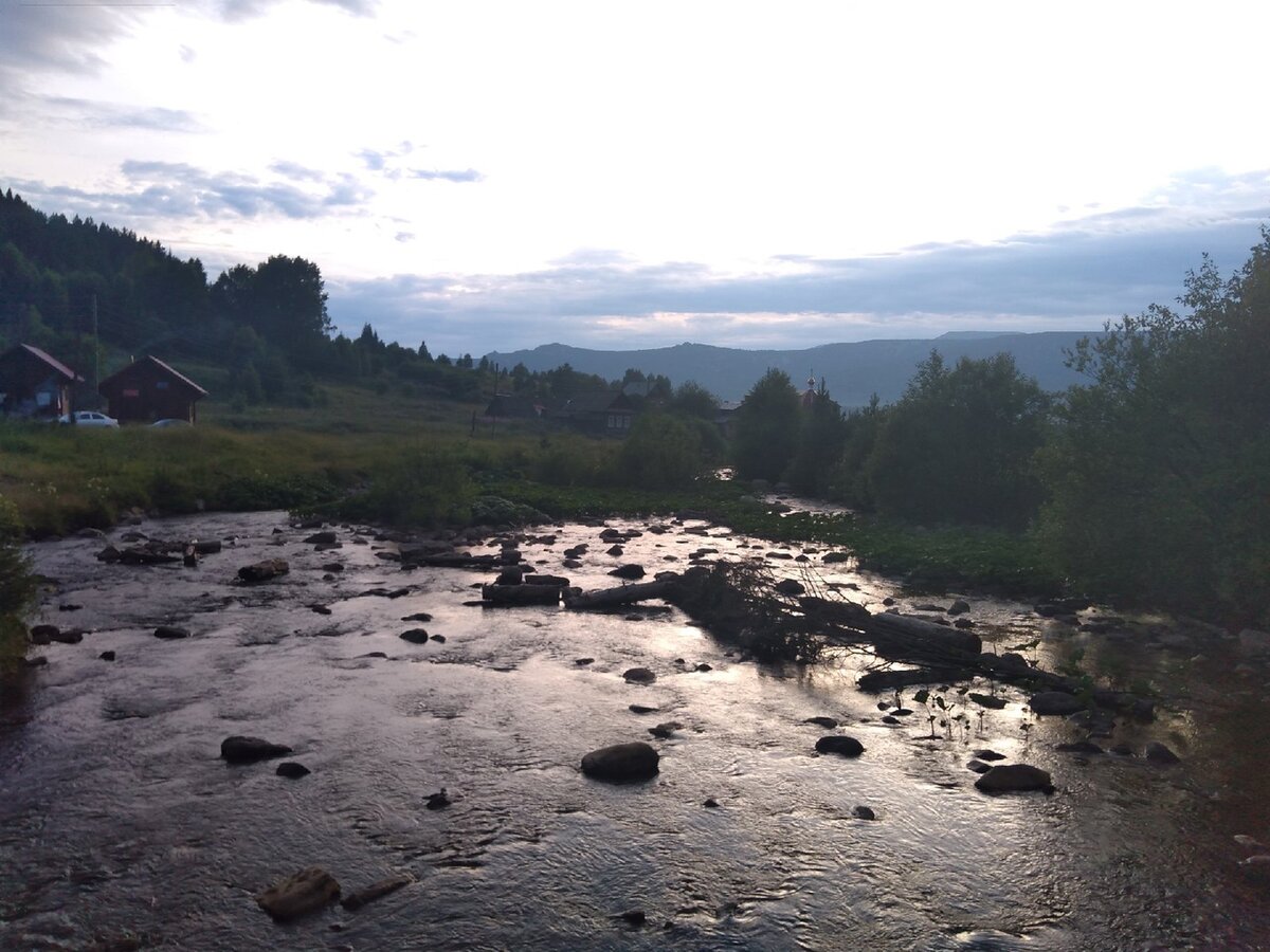 река Тюлюк с моста "павших лыжников"