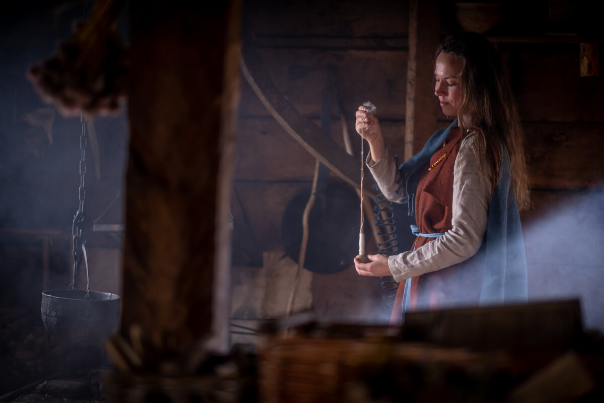 Красивая женщина, и настолько одна?