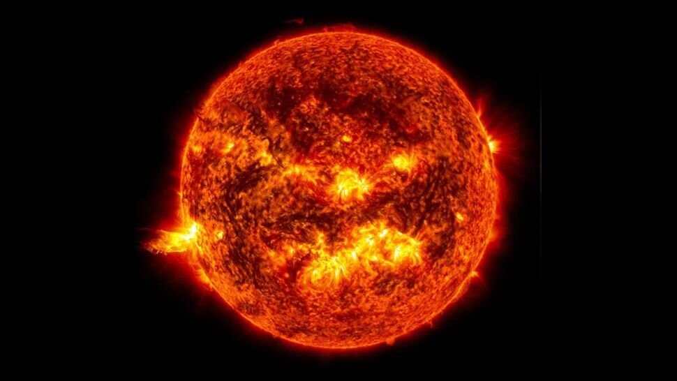 Поверхность нашего Солнца. Источник: NASA / SDO  📷
