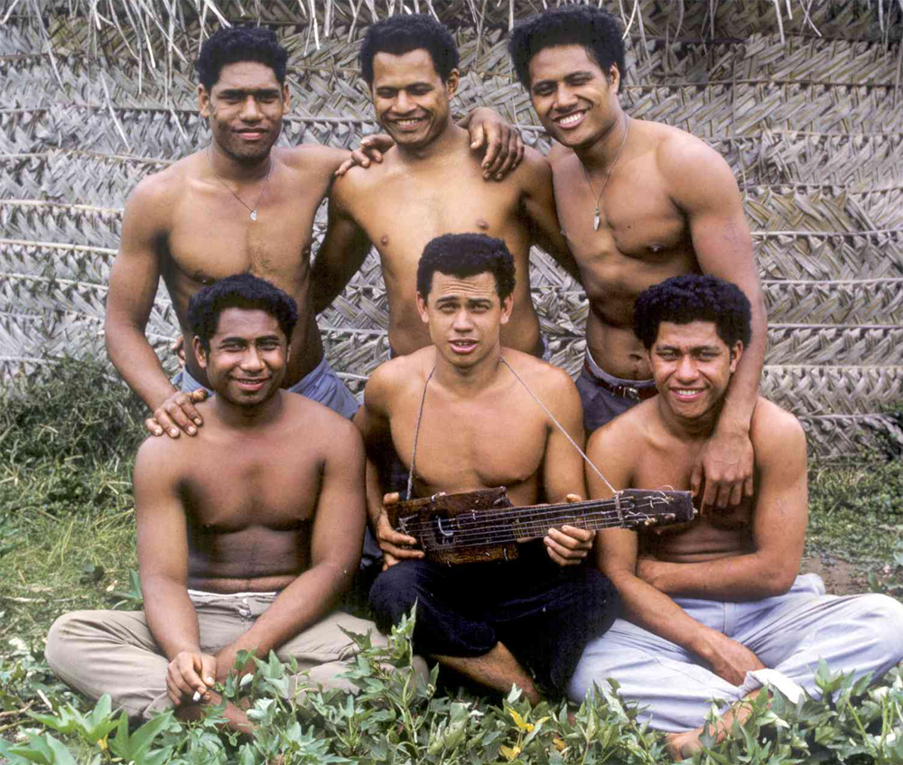 Шесть Тонганских мальчиков. Тонганские робинзоны. Шестеро юношей. Шесть мальчик выброшенных на остров.