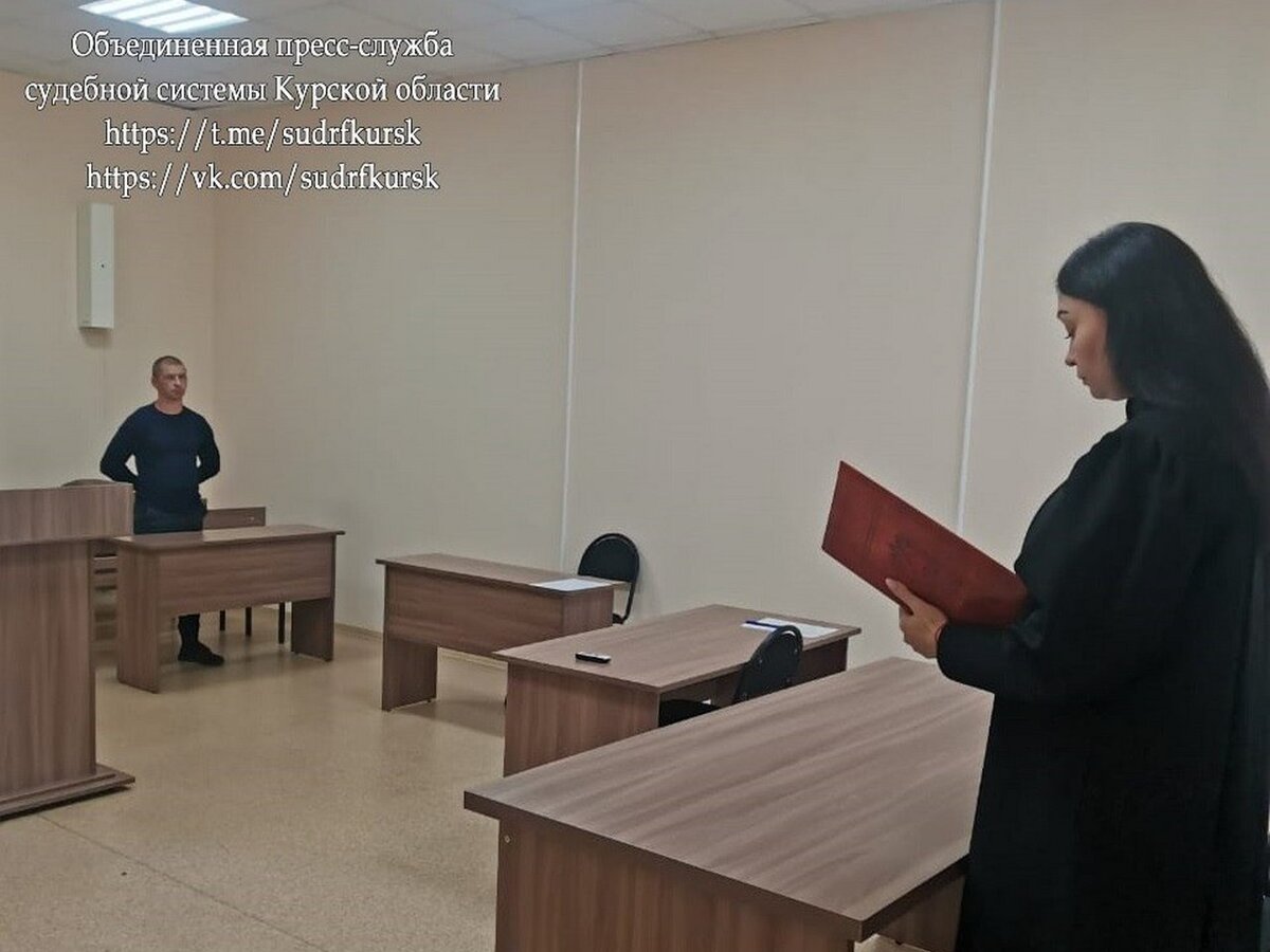    В Курской области пьяный 33-летний мужчина набросился с топором на жену