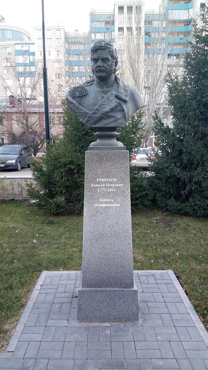 Простите, Алексей Петрович, мы, кажется, опять всё просрали. Фото: Г.Долгопский / Wikimedia.org
