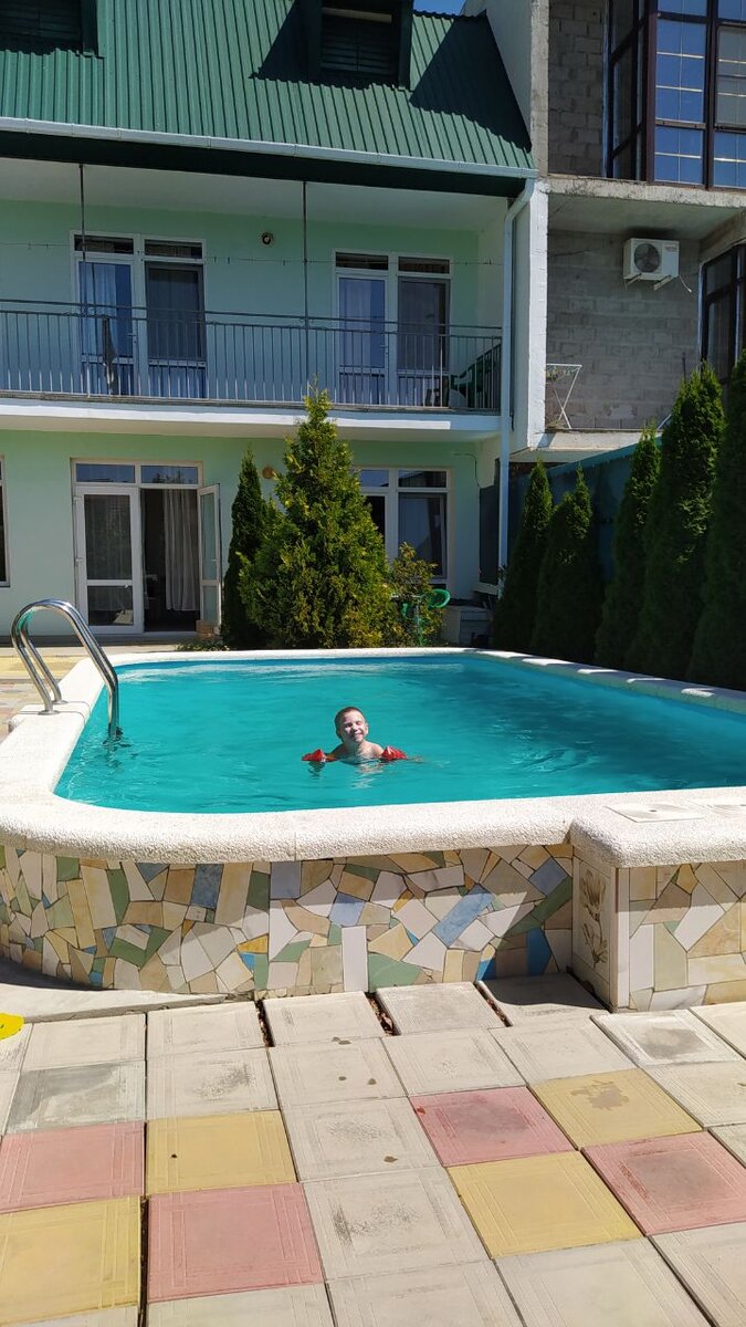 Бассейн был всегда чистый. 