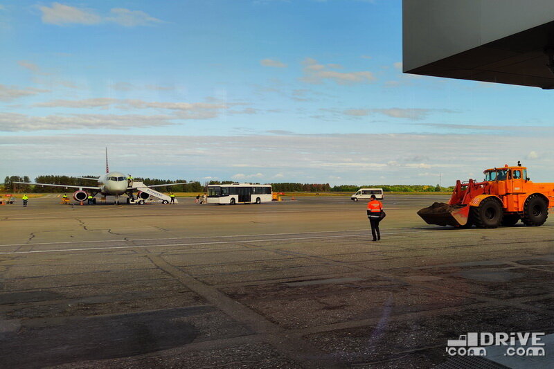 Уникальная техника работающая в аэропорту Нижнекамска | com-drive | Дзен