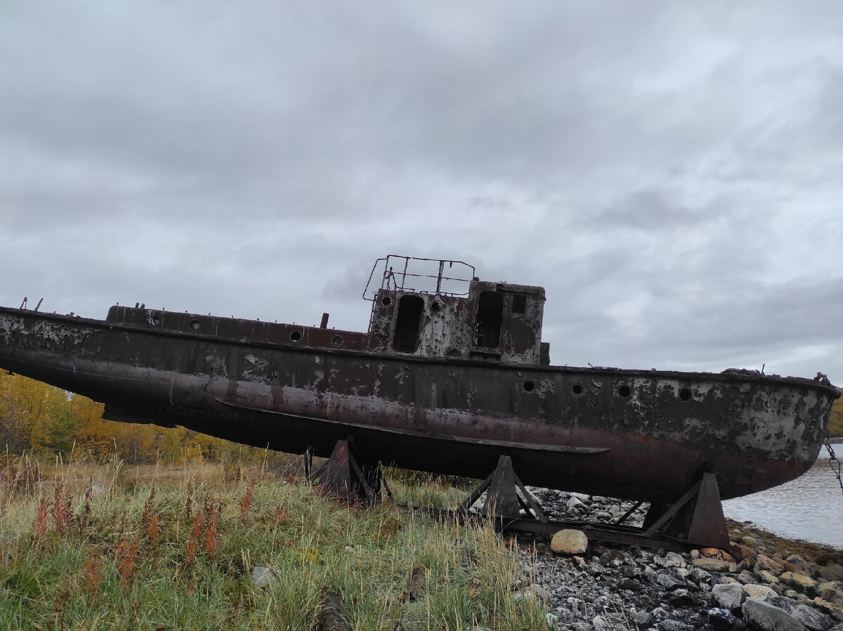 Головной катер проекта 376 был спущен на воду в 1953 году. С тех пор было выпущено несколько десятков модификаций, которые до сих пор активно используются на всех флотах и в гражданской сфере.-2