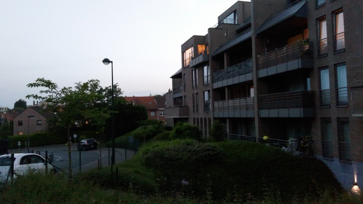 Типичный дом в "спальном районе" Брюсселе