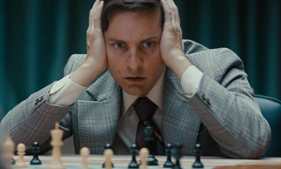 Кадр из фильма "Жертвуя пешкой".