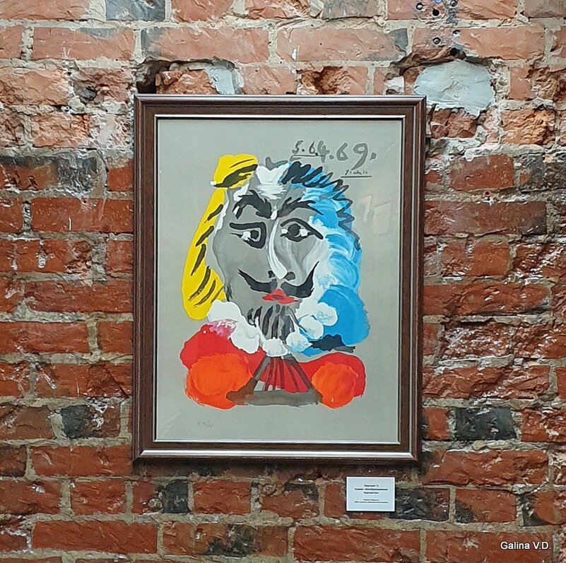 пикассо ногинск. текстура рисования пикассо\. пикассо картины выставка екатеринбург. пабло пикассо женщина в красном кресле 1929. лошади пикассо кубизм.