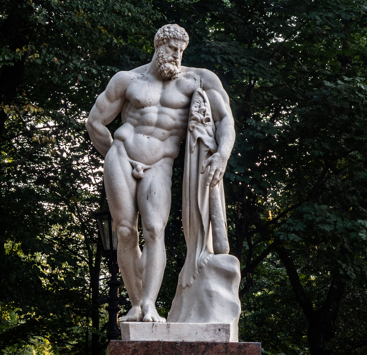 Геркулес фарнезский