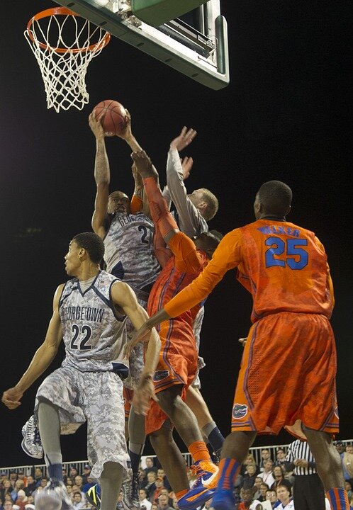 https://cdn.pixabay.com/photo/2013/02/25/04/37/basketball-85919_960_720.jpg