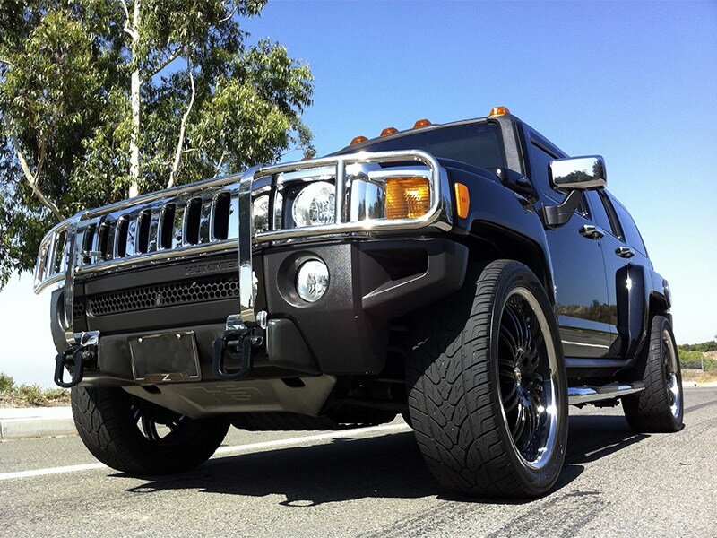 General Motors может вновь начать выпуск солидных и очень дорогих внедорожников и пикапов...