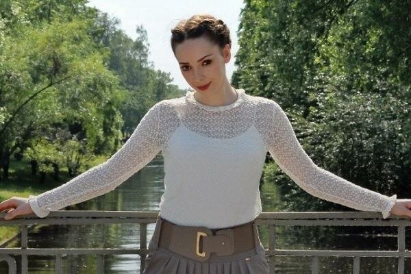 Елизавета Нилова: как живет дочь актера Алексея Нилова и ее отношения с отцом