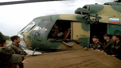 Полная версия покидания вертолёта.
Именно в этот момент и можно зацепить что угодно!