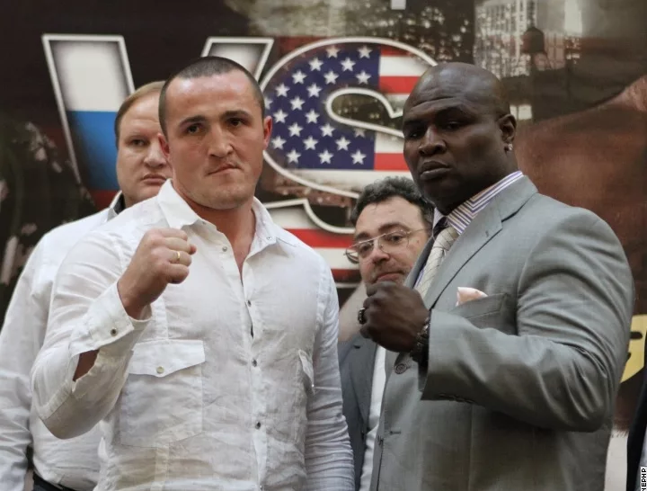 Перед боем с Джеймсом Тони.