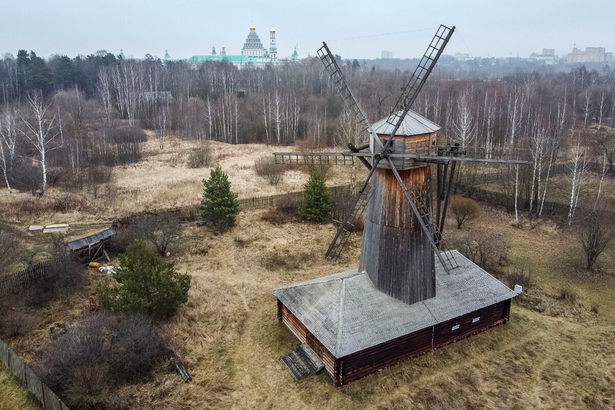 Временный 10. Новый Иерусалим мельница. Новоиерусалимский монастырь Истра мельница. Мельница Ново-Иерусалимского монастыря. Новый Иерусалим музей Гефсиманский сад.