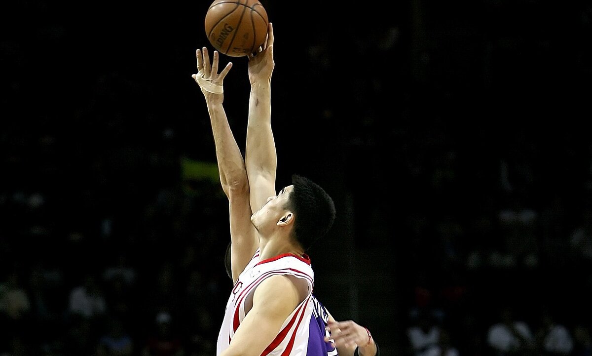 мужской баскетбол рост. зак баскетболист. самый маленький баскетболист нба. фотосессия баскетболистов с мячом. пол стерджесс баскетболист рост.