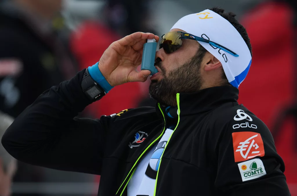 А вот и главный астматик, сейчас уже и ингалятор не помогает)