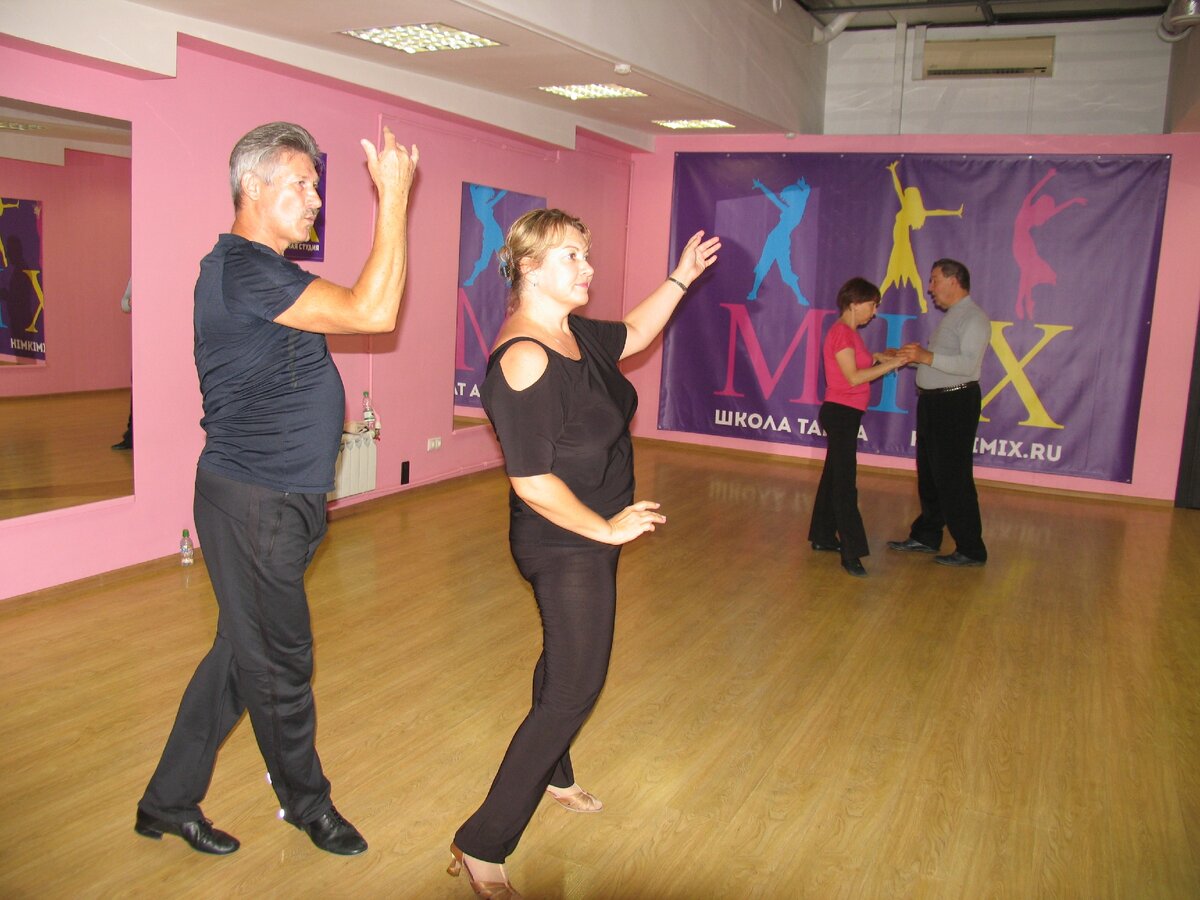 Школа танцев MIX в Химках для детей и для взрослых
