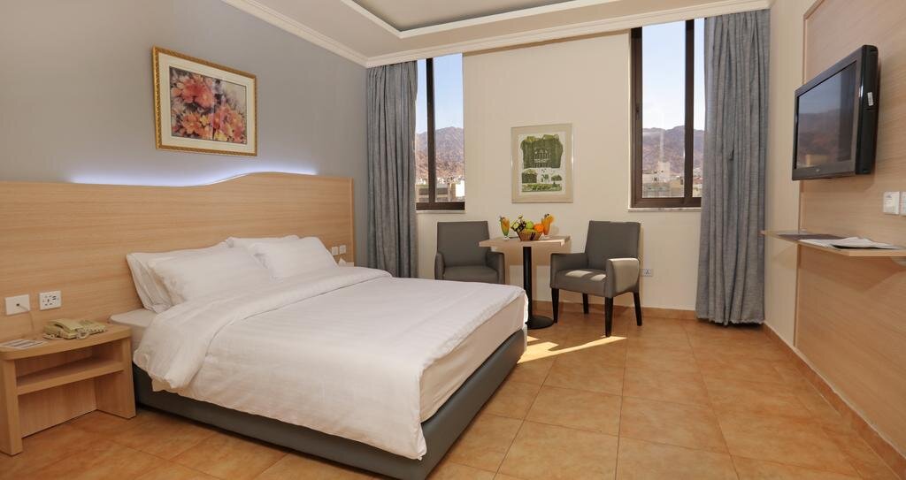 Golden Tulip Aqaba 4*  