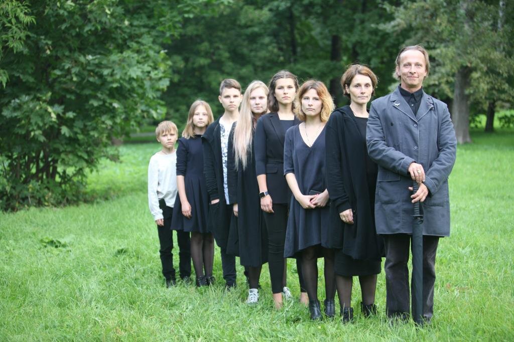 Иван Охлобыстин с семьей