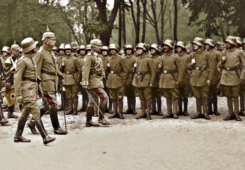 1 германской империи. Германская армия ПМВ. Армия германской империи 1914. Кайзеровские солдаты первой мировой. Кайзер Германии в 1917.