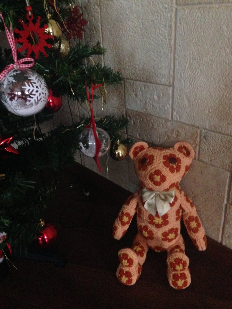 мишка из мотивов "африканский цветок"