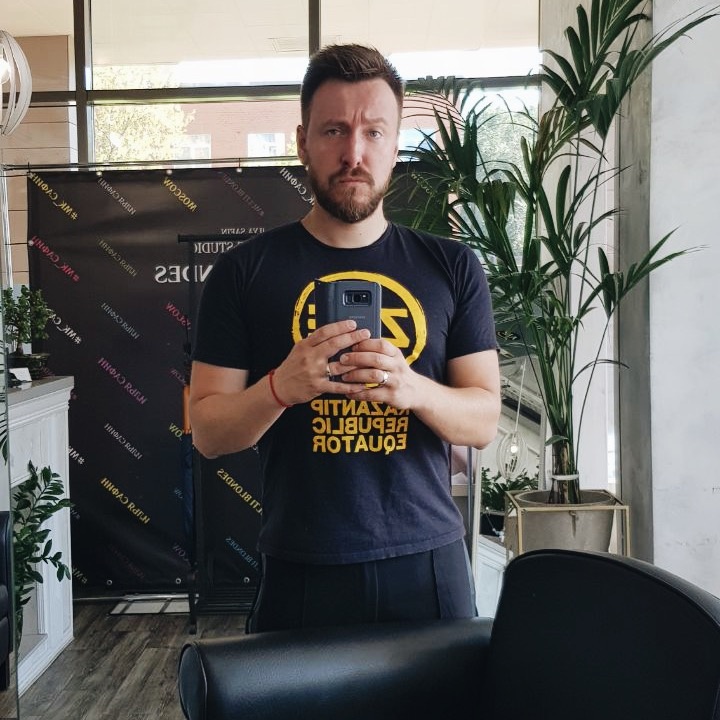 На фото: Алексей Князев - интернет-маркетолог, таргетолог.